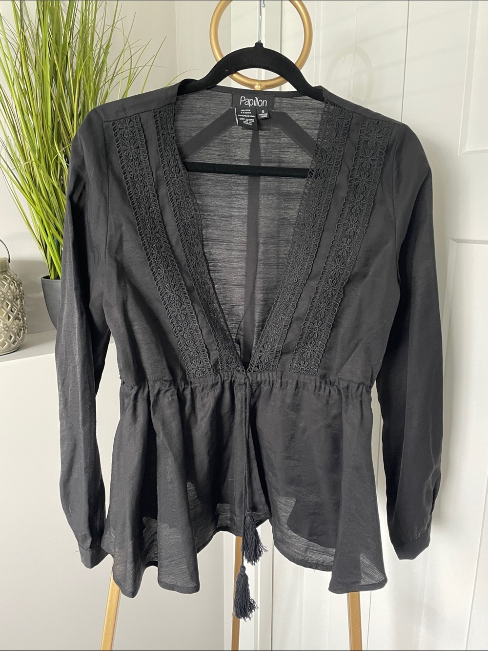 Papillon Blanc Black V-Neck Lace-Trim Peplum Top with Tassel Ties, Size S